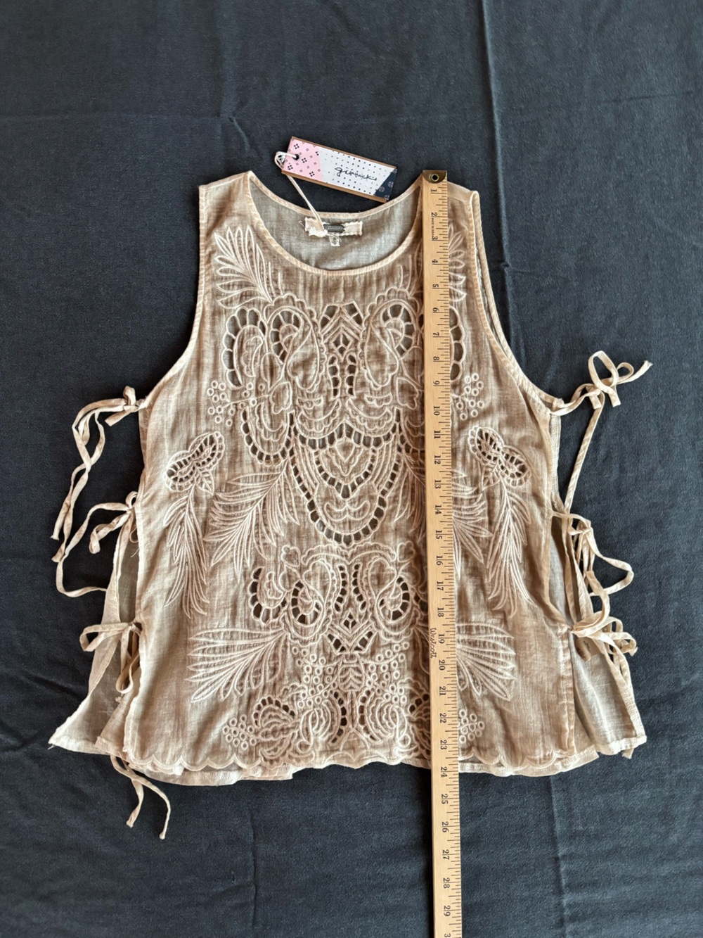 NWT Boho Embroidered Top - Picture 7 of 8